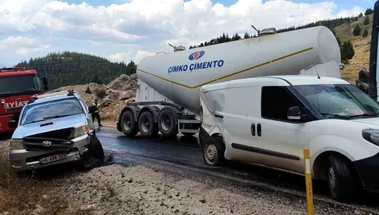 Kahramanmaraş’ta trafik kazasında iki sözleşmeli er hayatını kaybetti